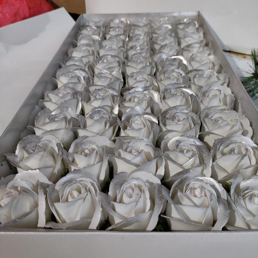 Eisblaue dreilagige Rosen-Seifenblume mit Basisstütze - DIY handgefertigte florale Materialien