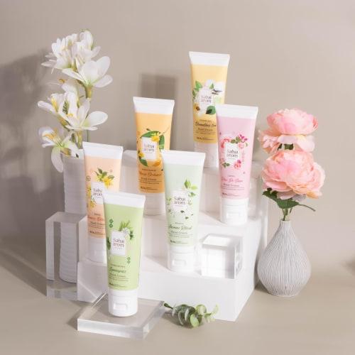 Sabai arom Hand Cream Thai Rose Scent