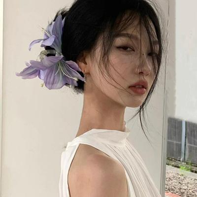 Acrylblumen asymmetrische Haarnadel Frühfrühlingsatmosphäre süße Haarklammer Damenmode Urlaubsstil Haarschmuck