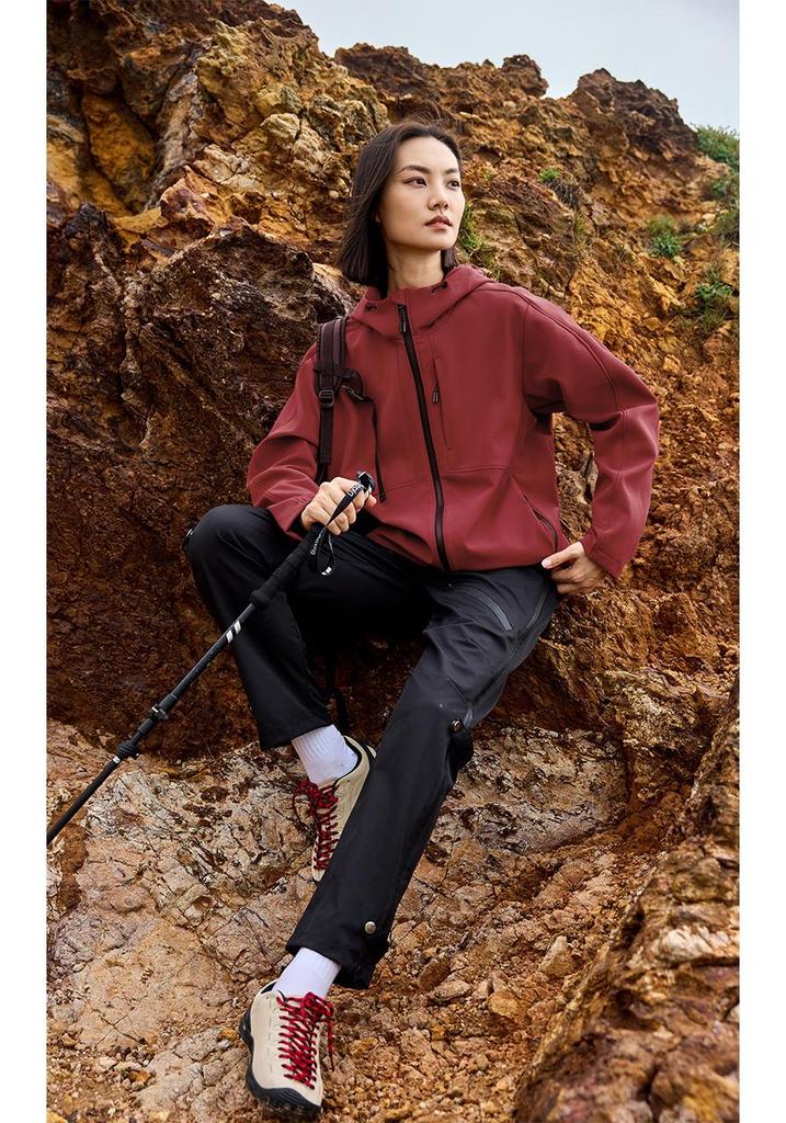 Water-Repellent Hooded Softshell Jacket for Couples – Windproof Outdoor Camping Outerwear