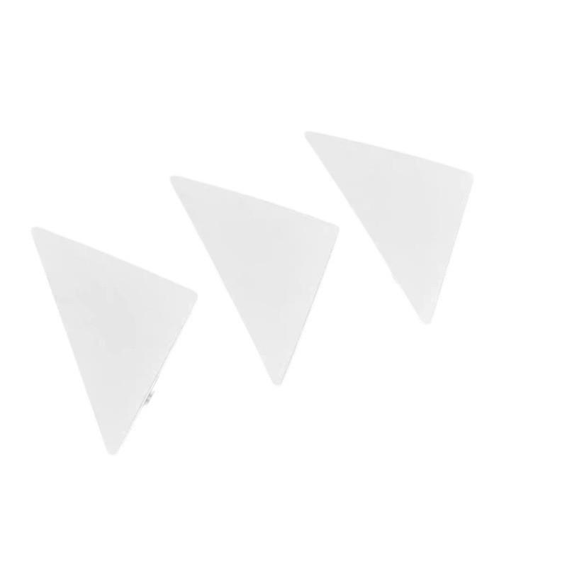 Kragenfixierungsaufkleber zur Unterstützung des Polohemd-Ausschnitts