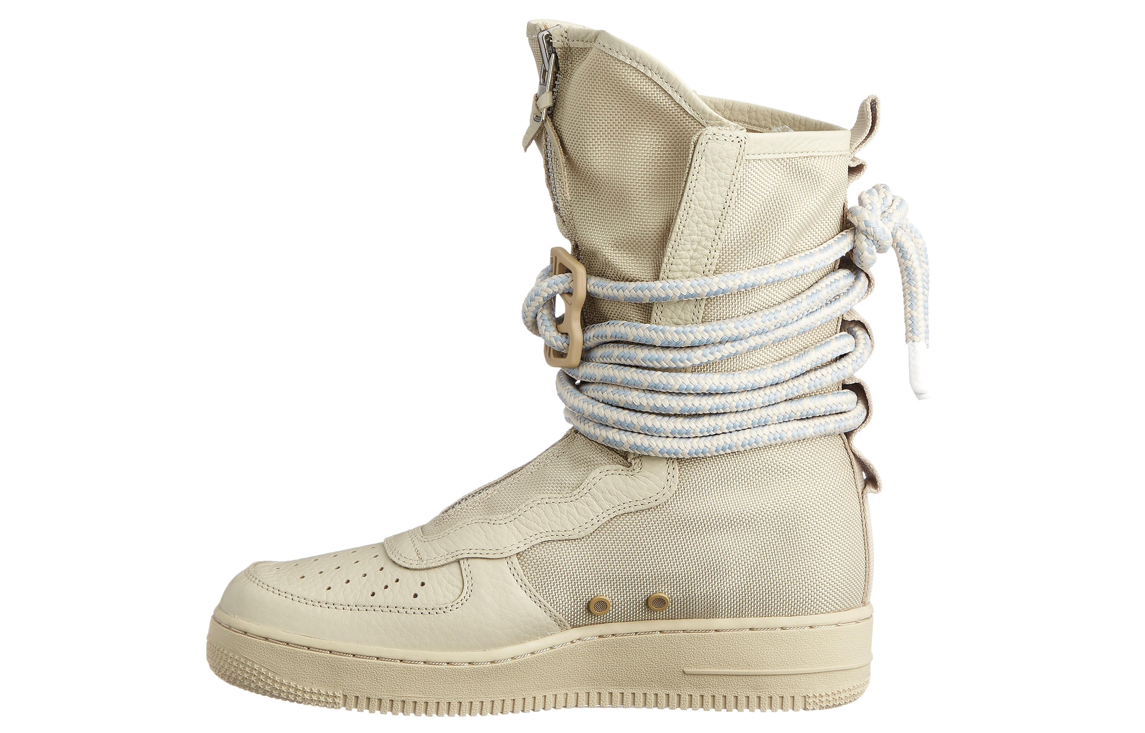 

Nike Sf Air Force 1 High Rattan AA1128-200 41