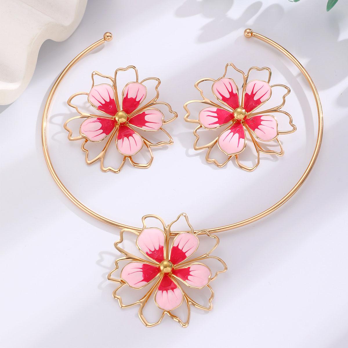 Красочный эмалевый кулон-цветок, ожерелье, серьги для женщин, новая тенденция, золотистый цвет, металлическое круглое колье-чокер, набор украшений, подарок для вечеринки розовый