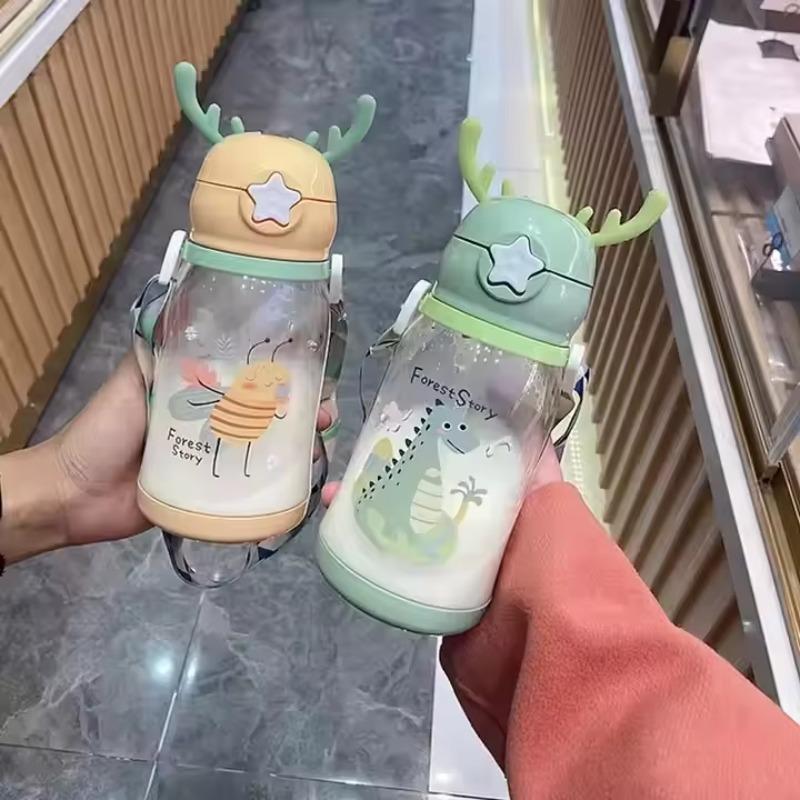Creative Fashion 600Ml Cartoon Plastic Water Bottle Children's Large Capacity With Antlers Student Gift Straw Cup Portable Leaki