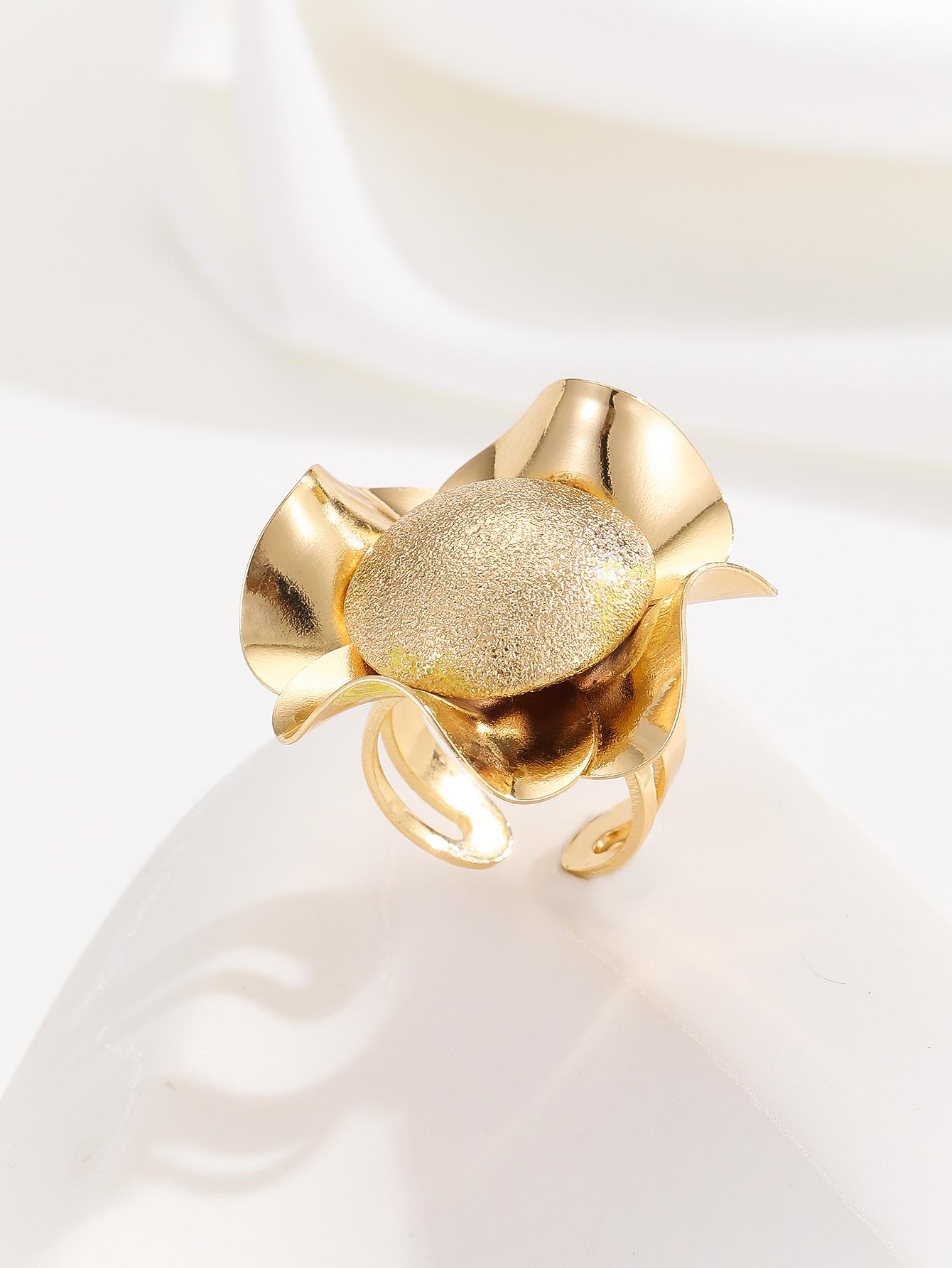 Золотое круглое кольцо в форме цветка с открытым дизайном для женщин, Модные ретро-аксессуары, Большое преувеличенное кольцо, Подарок золотисто-желтый