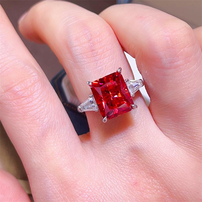 Women's Fashionable 5 Carat Fancy Cut Colored Moissanite Rings