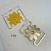 European Style Drip Oil Daisy Alloy Buckle for Fashionable Underwear and Swimwear