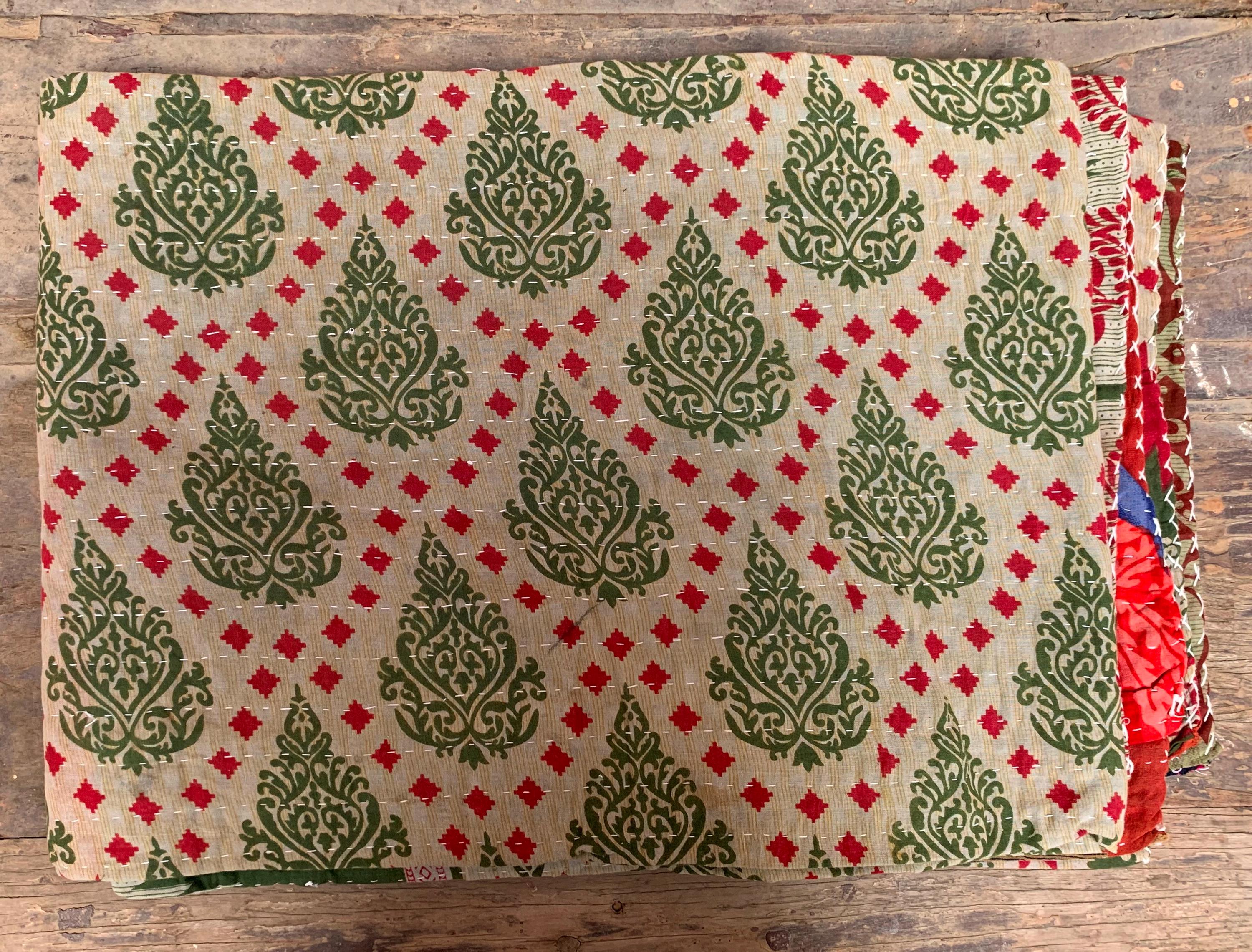 Винтажное одеяло канта: Индийское лоскутное покрывало ручной работы, Красочный этнический плед 80X 50 разноцветный