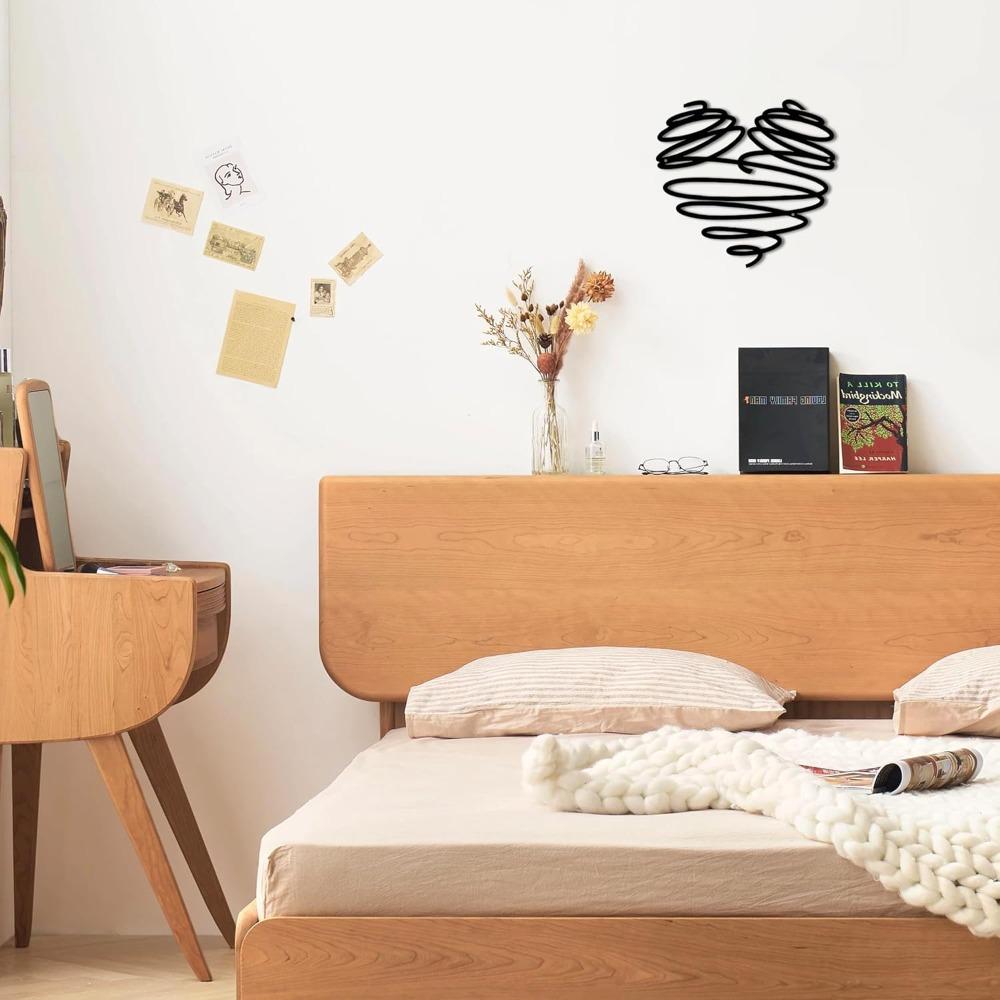 Continuous Line Metal Heart Wall Art, Abstract Sculpture Romantic Home Decor, Love Symbol Gift for Valentine's Day Christmas Wedding