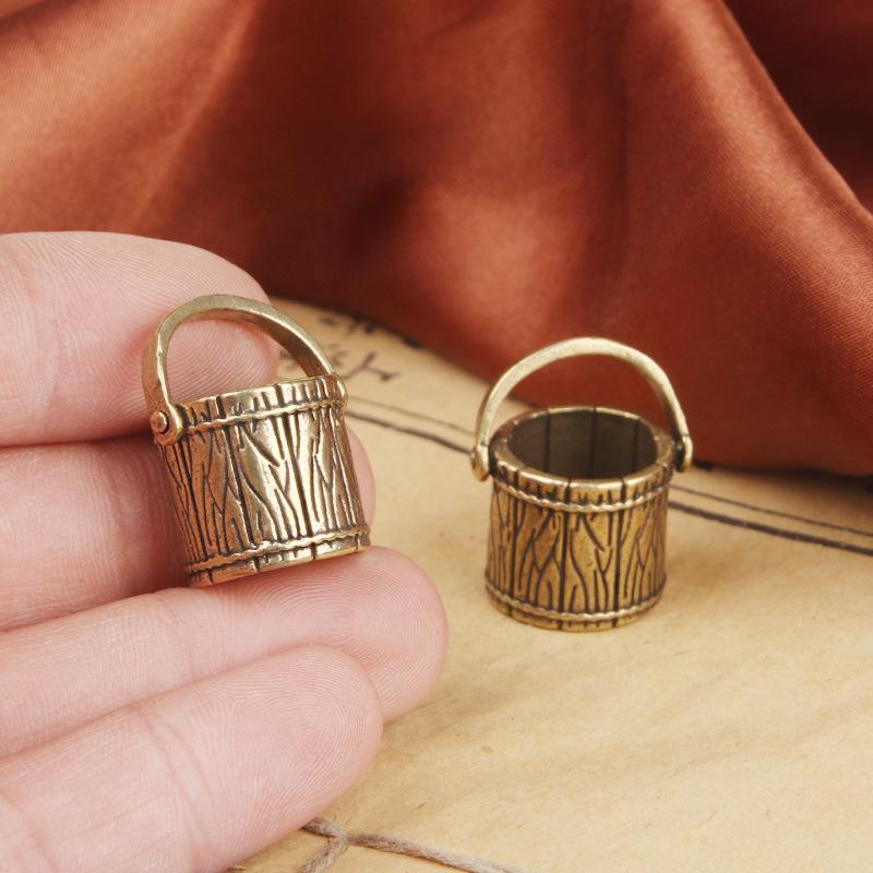 Vintage Copper Mini Bucket Keychain Hanging Jewelry Brass Portable Barrels Car Key Chain Ring Pendants Trinkets Lucky Keyrings