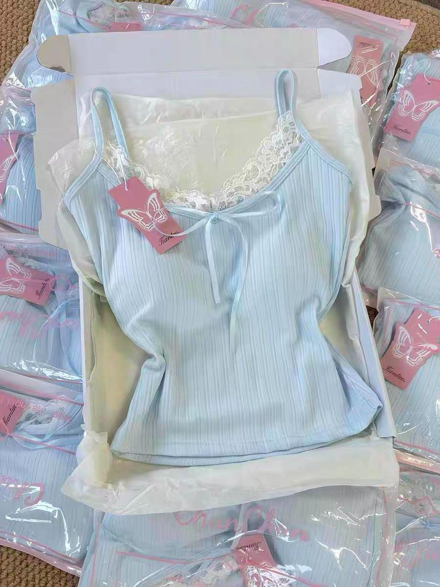 

Нежно-голубой потолок с V-образным вырезом и кружевной отделкой - Чистый, Сексуальный и Полный Изобретательности! XL синий