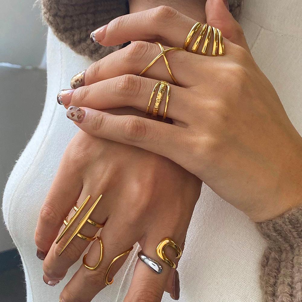 Hot Selling Classic Style Stainless Steel and PVD 18K Gold Plated Waterproof Jewelry Rings ODM Geometry Personality Rings