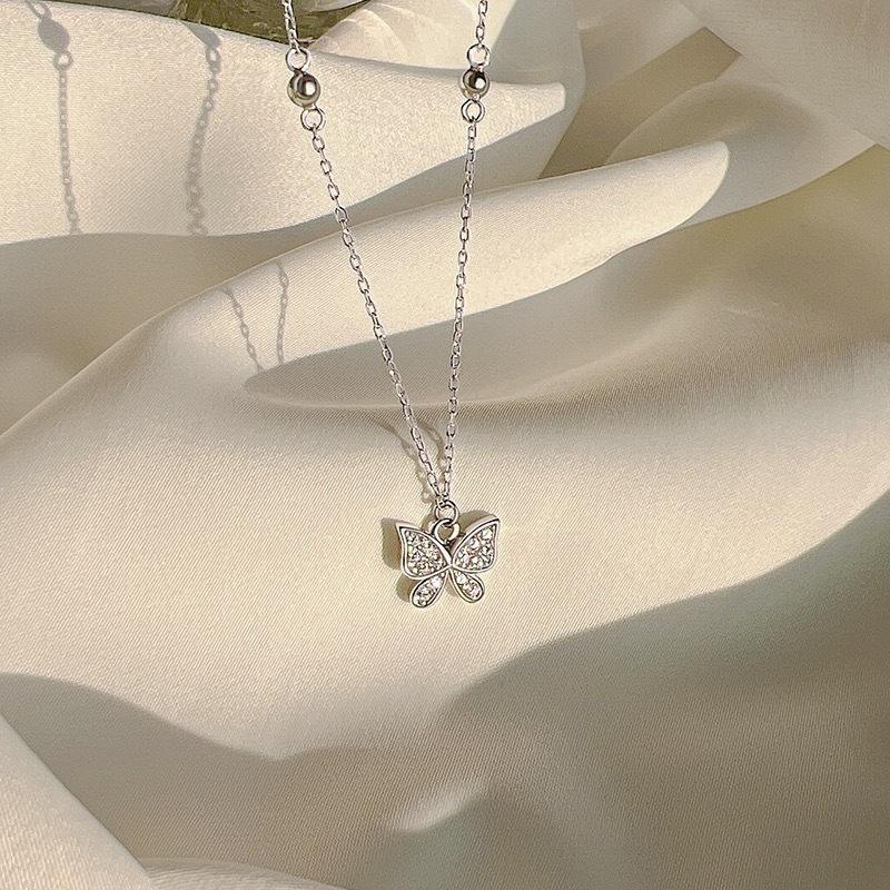 Flash Diamond Butterfly Necklace Women's Light Luxury Niche Temperament Collarbone Chain Year Item Jewelry