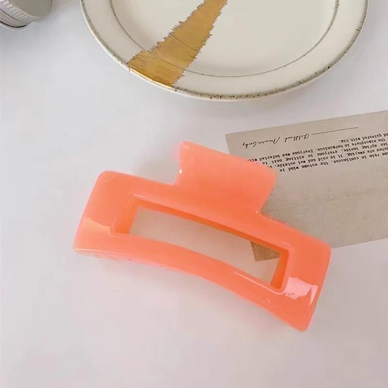 Girls Plastic Hair Claws Hair Clips Headwear Large Hairpin Crab Barrette Fashion Ornament Hair Accessories