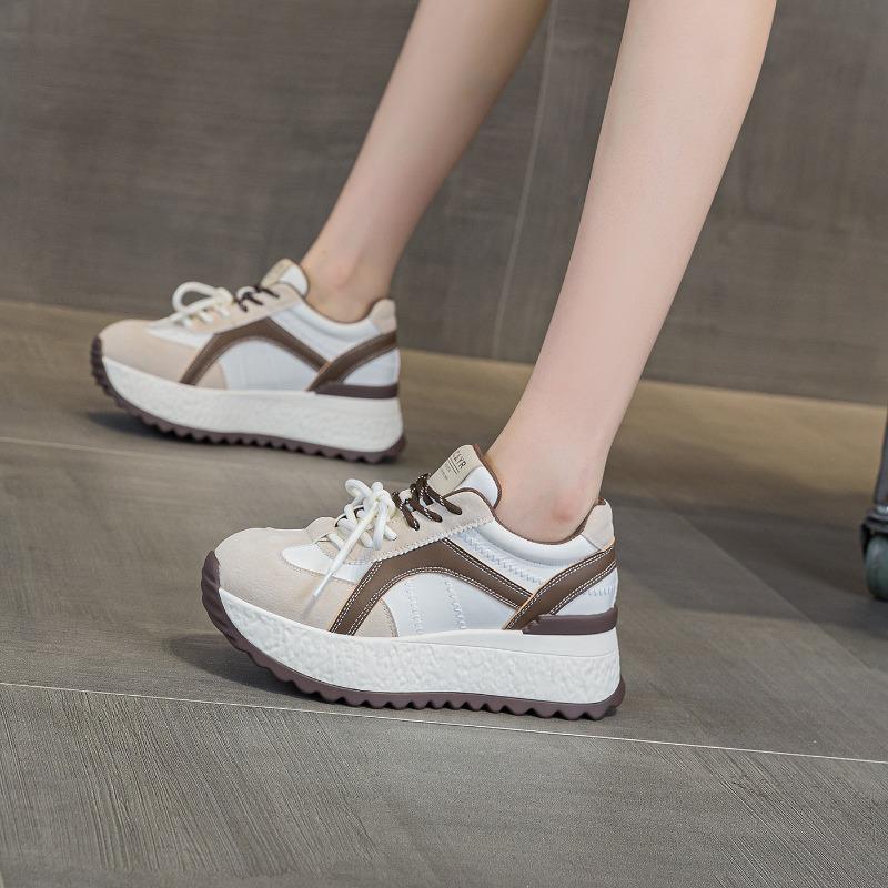 Novos Sapatos Casuais Esportivos Dad de Sola Grossa para Mulheres com Aumento de Altura da Palmilha