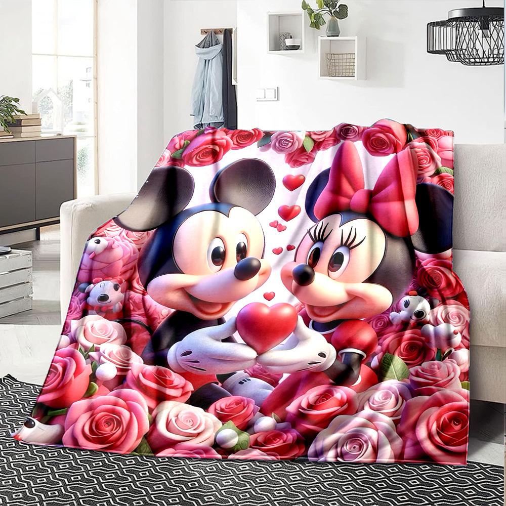 1pc Mickey and Minnie make a heart shape with their hands blanket Lightweight Flannel Throw for Sofa Bed Travel Camping Livingroom Office