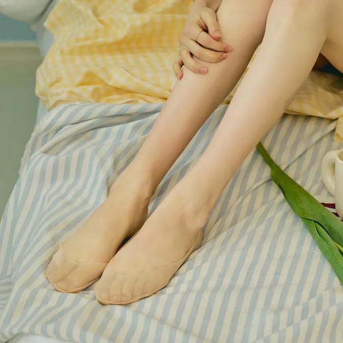 Effie Nude-toe Socks 4 Colors