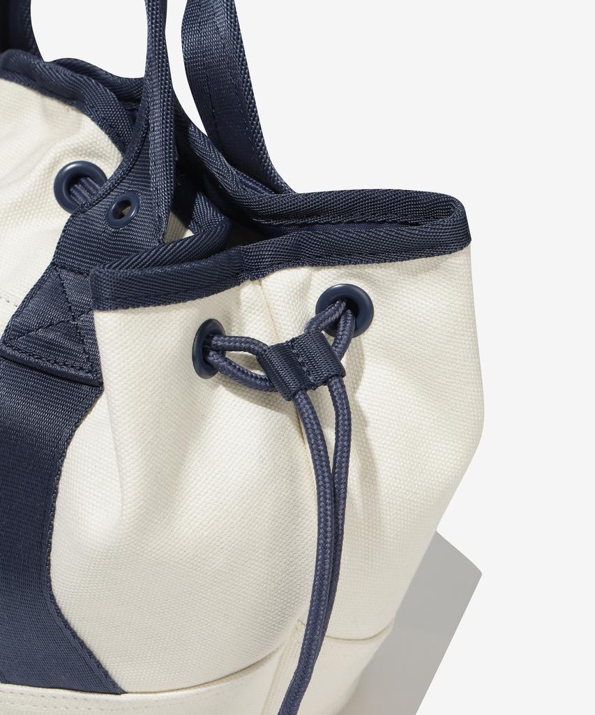 Covernat Woman Drawstring Tote Bag Ivory