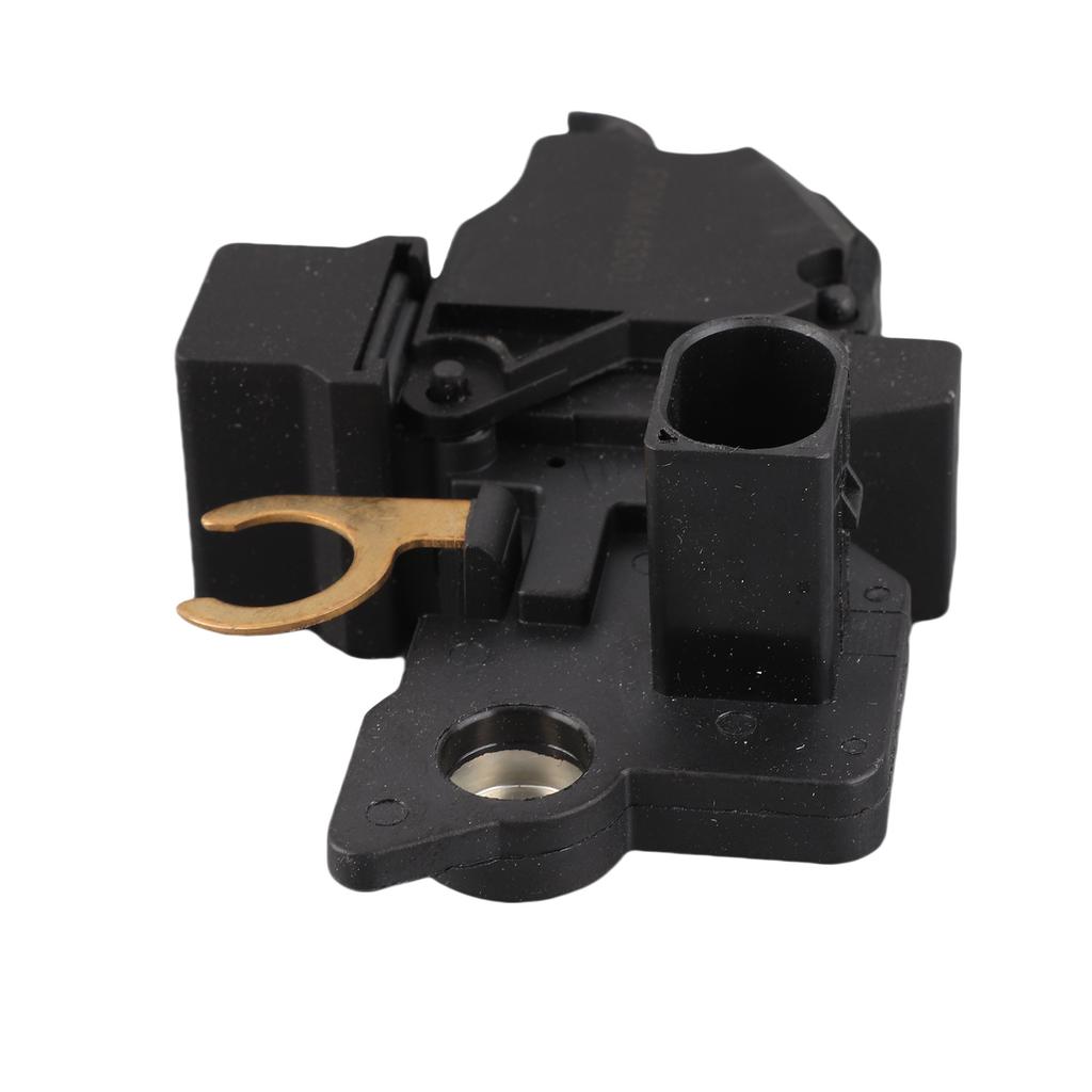 Alternator Regulator F00M145225 Alternator Stablizer Regulator Replacement for C‑Class 180 200 2.0L 2000‑2001