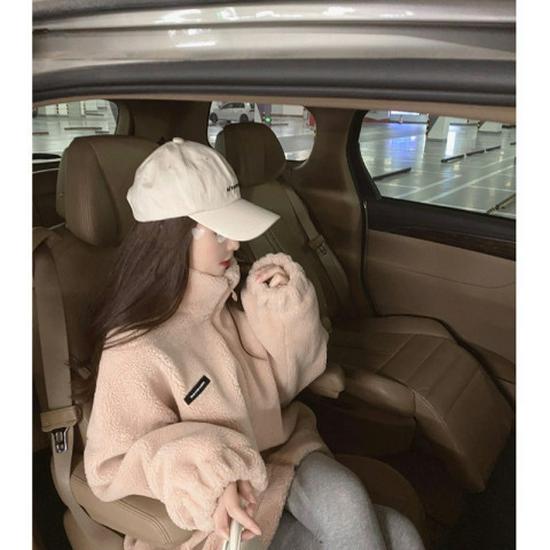 

Уличный стиль 2025 года: свитер из искусственной овчины: Корейский тренд осень/зима, свободный крой, универсальное толстое пальто для женщин XXXL розовый