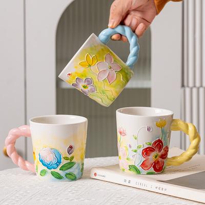 Einzigartiges Blumendesign Dekorative Keramiktasse für Kaffee & Milch
