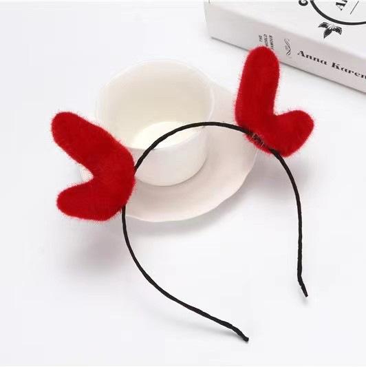 Cute plush cartoon hair accessories headband face wash headband super cute Christmas cat Korean version girl heart A красный