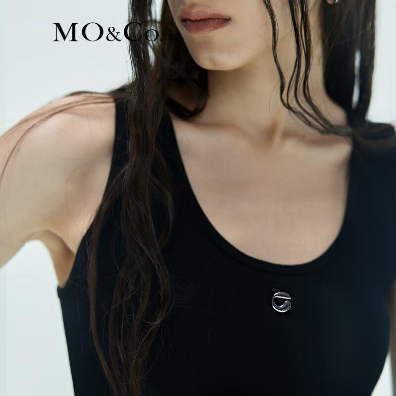 MO&Co. Ribbed Knit U-Neck Vest