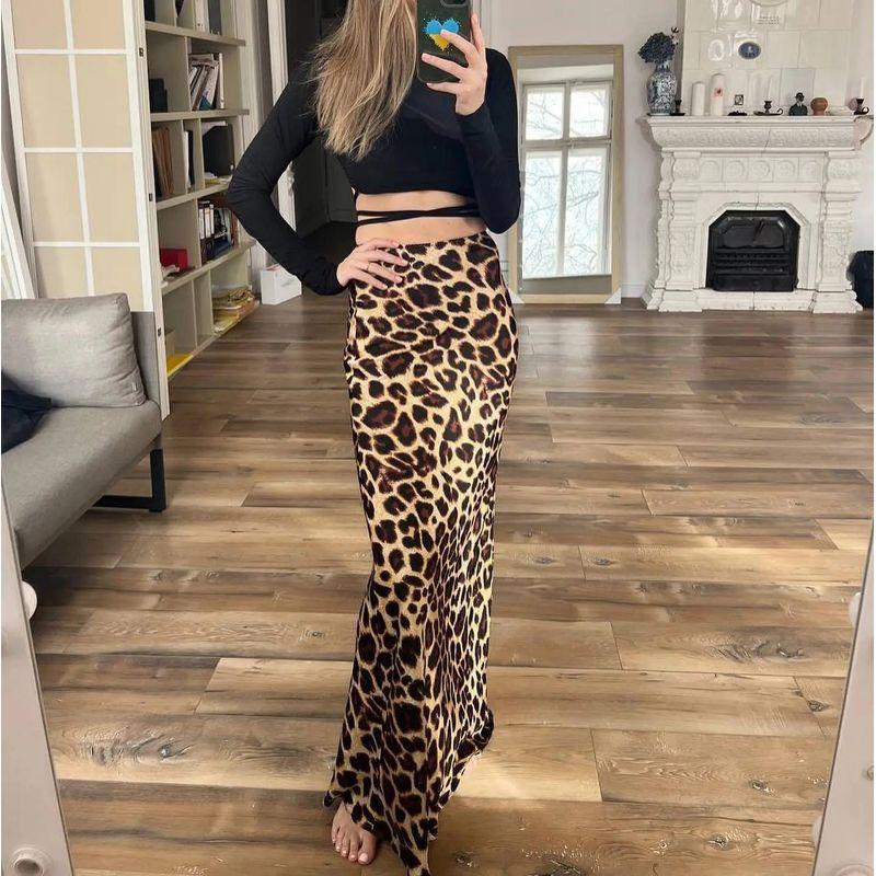 Spring New Women's Clothing Fashion Style High Waist Slim and Sexy Hip Mid-Length Silk Satin Texture Leopard Print Skirt