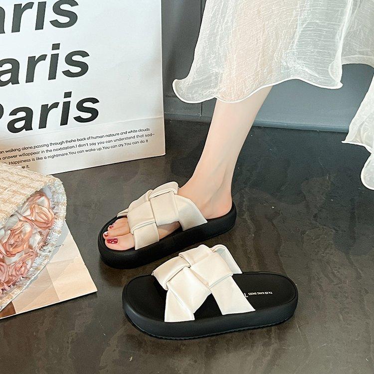 Fashion 2025 Summer New Korean Thick-soled Slippers Women's Outer Wear Braided Open-toed Flip Flops Black and White Colorblock Sandals