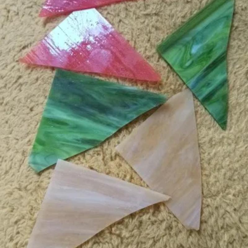 Irregular Church Mica Glass Mosaic Tiles Transparent Broken Glass Pieces for Craft DIY Wall Decorative Mosaic Materials