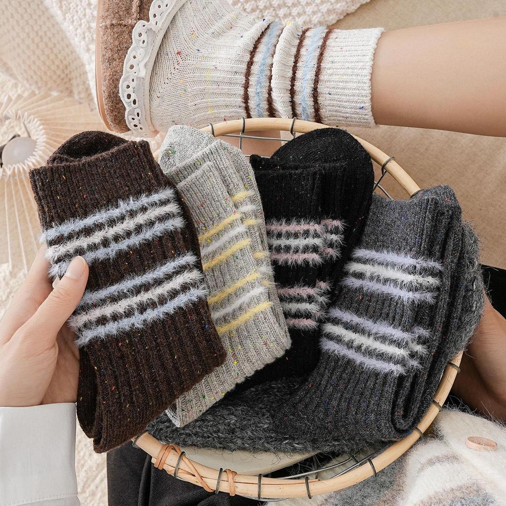 Chaussettes en Laine Rayées Pelucheuses Style Coréen - Femme Couleur Café Épaisses Chaudes en Polaire pour l'Automne Hiver