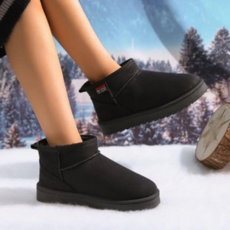 

Large size short snow boots women s autumn and winter new round head piled thickened warm casual flat cotton shoes 36