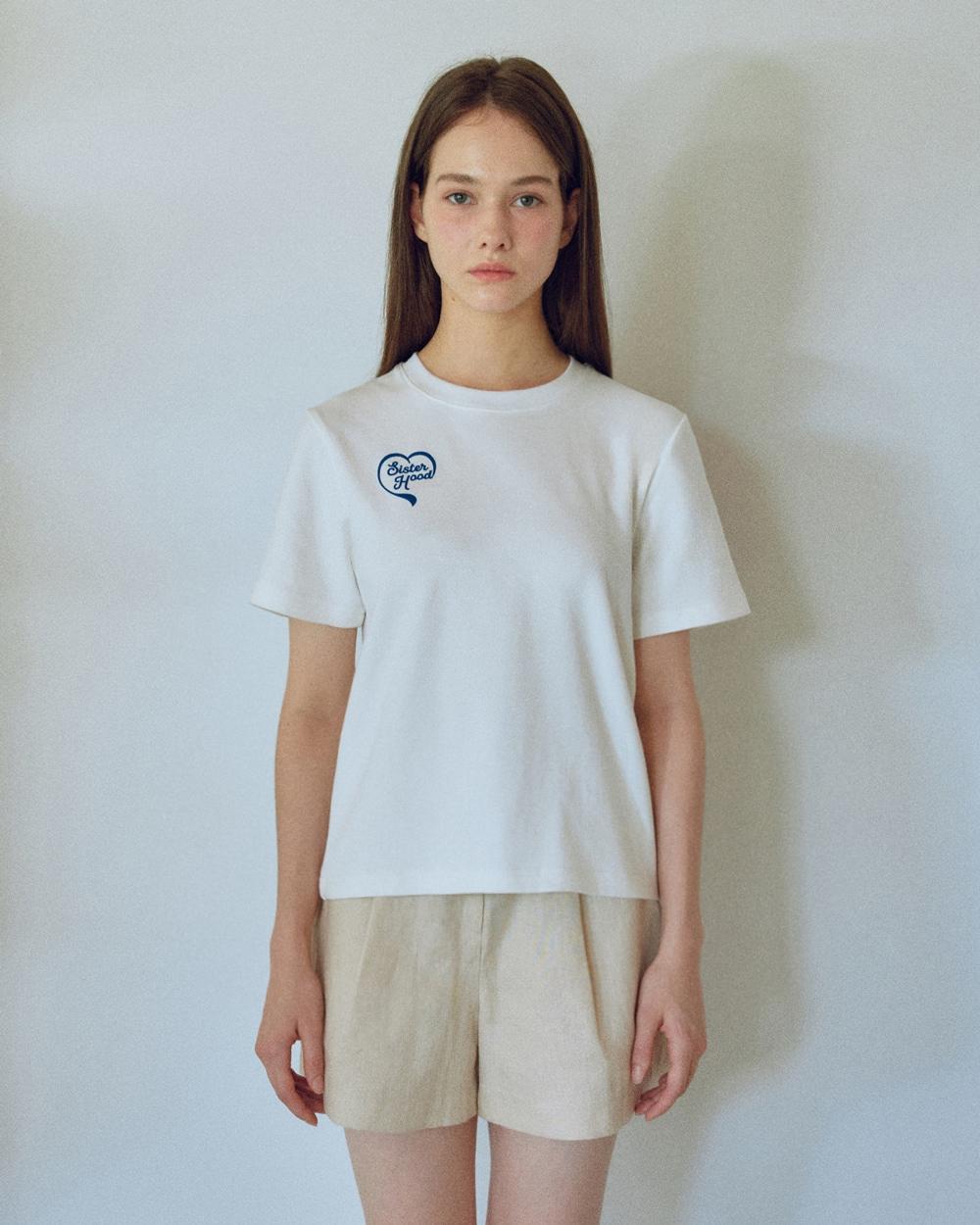Sisterhood Heart Basic T-Shirt - White White/S