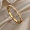 1Luxurious Gold-colored Open Stainless Steel Bracelet Inlaid with Complete Synthetic Zirconia, High-quality Women's Model Instagram Fashionable