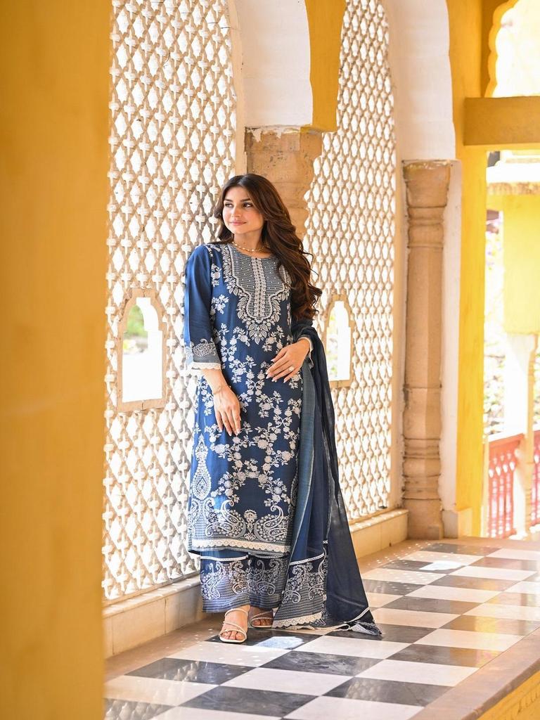 Women Blue Kurta Set with Dupatta Printed Ethnic Suit Festive & Party Wear