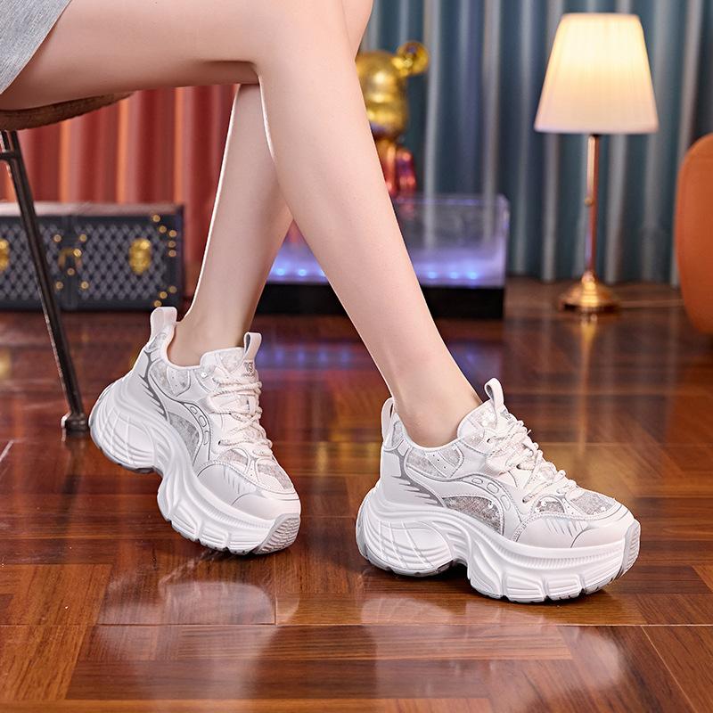 

Mesh breathable dad shoes women s summer new thick-soled heightened feet small casual sports shoes 39 білий