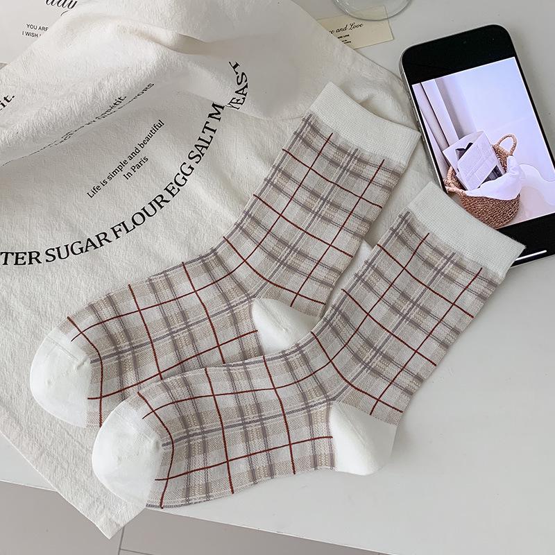 Japanese-British Retro Plaid Mid-Calf Socks for Women - Autumn/Winter, Versatile for Commute & Birkenstock Shoes