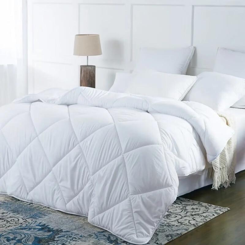 Mengjie All-Season Polyester Fiber Duvet