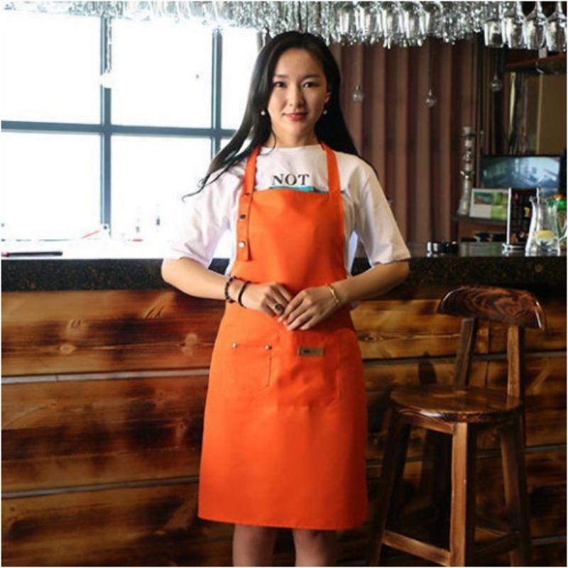 

Прочный фартук с регулируемыми лямками и передними карманами однотонных расцветок оранжевый