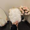 Rosenblüten-Abendbankett-Tasche Perlen Elegante Perlenketten-Handtasche Kleine Clutch-Handtasche Muschelform Umhänge-Schultertasche