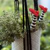 1 pair of cake card witch legs, witch leg plant garden decoration, Gothic flowerpot fence card/potted plant courtyard lawn