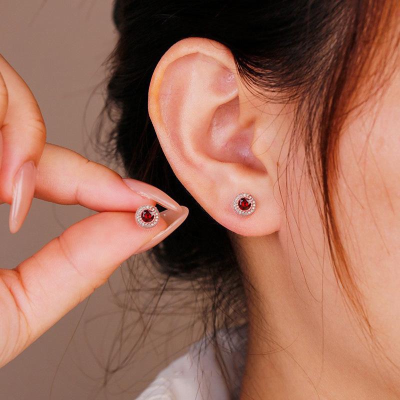 Granatapfelrote Ohrstecker für Damen, leichter Luxus, Temperament, hochwertige Imitation Rubin, runde Ohrringe