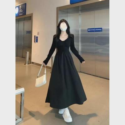 Women's Large French V-Neck Long-Sleeve Black Dress, Autumn A-Line Design with Pleated Waist, Slimming Effect