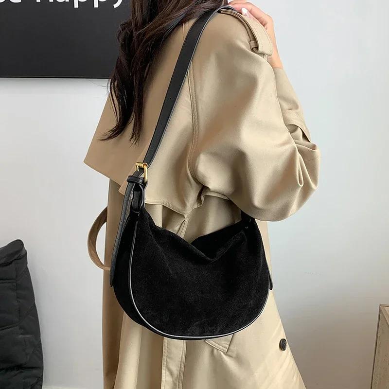 Zipper Solid Flannelette Single Women's Shoulder Bag Simple Retro Commuting Crossbody Bags 2026 New Style Suede Dumpling Bag