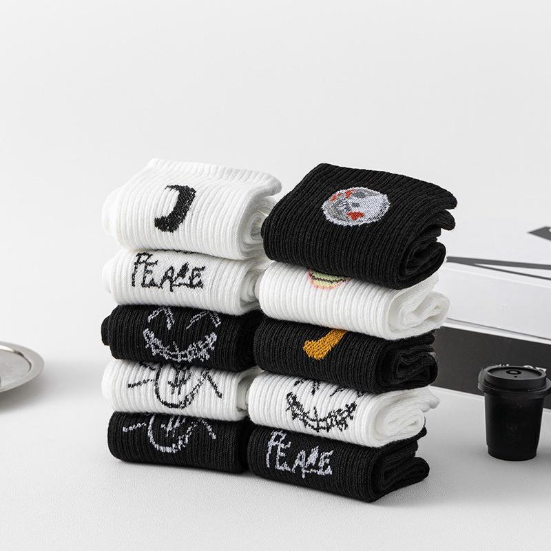 5 Paar zufällige Herren-Crew-Socken in verschiedenen Farben mit Graffiti-Mustern, Beliebt, Bequem, Feuchtigkeitsableitend und Schweißabsorbierend