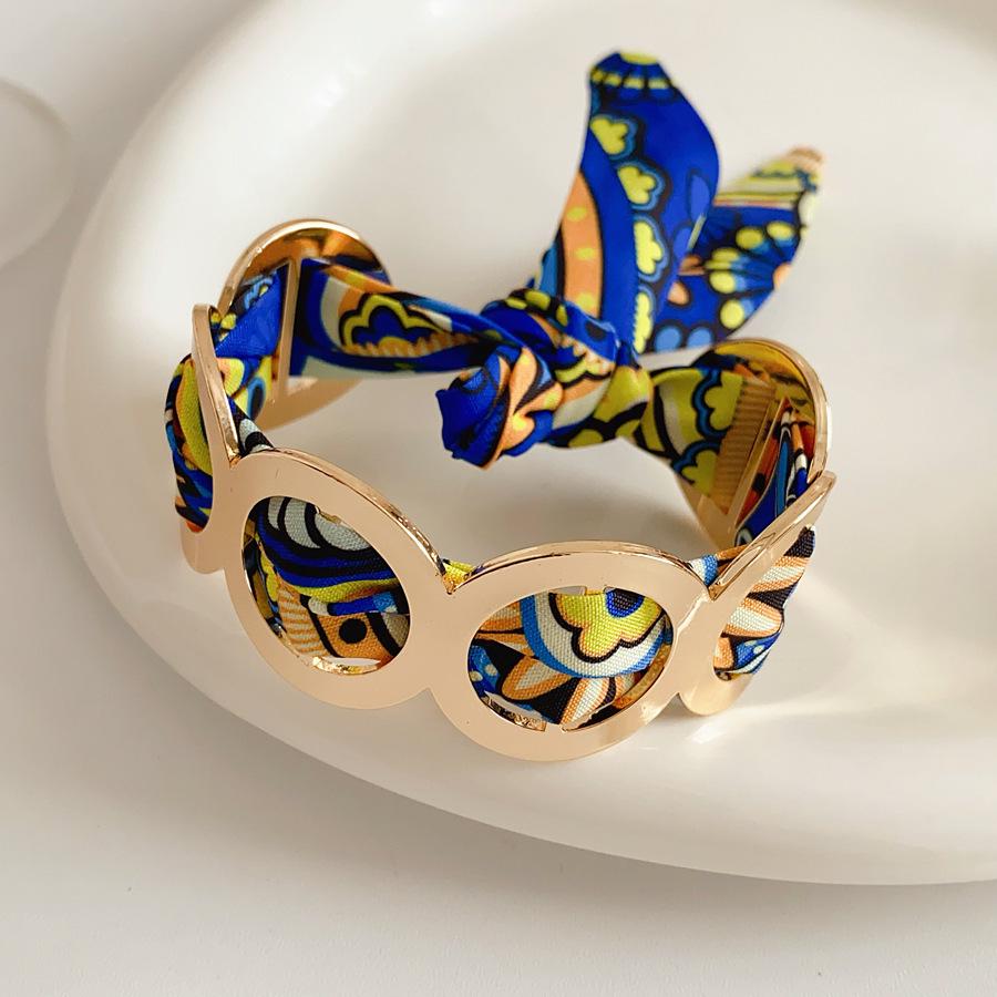 Exaggerated Diamond Inlaid Spider Open Bangle: Trendy High-End Fashion Jewelry for Women