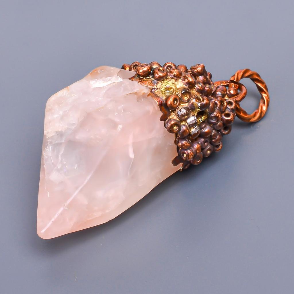 Fancy Natural Rose Quartz Rough Copper Best Sisters Gift Trendy Pendant Jewelry V-5