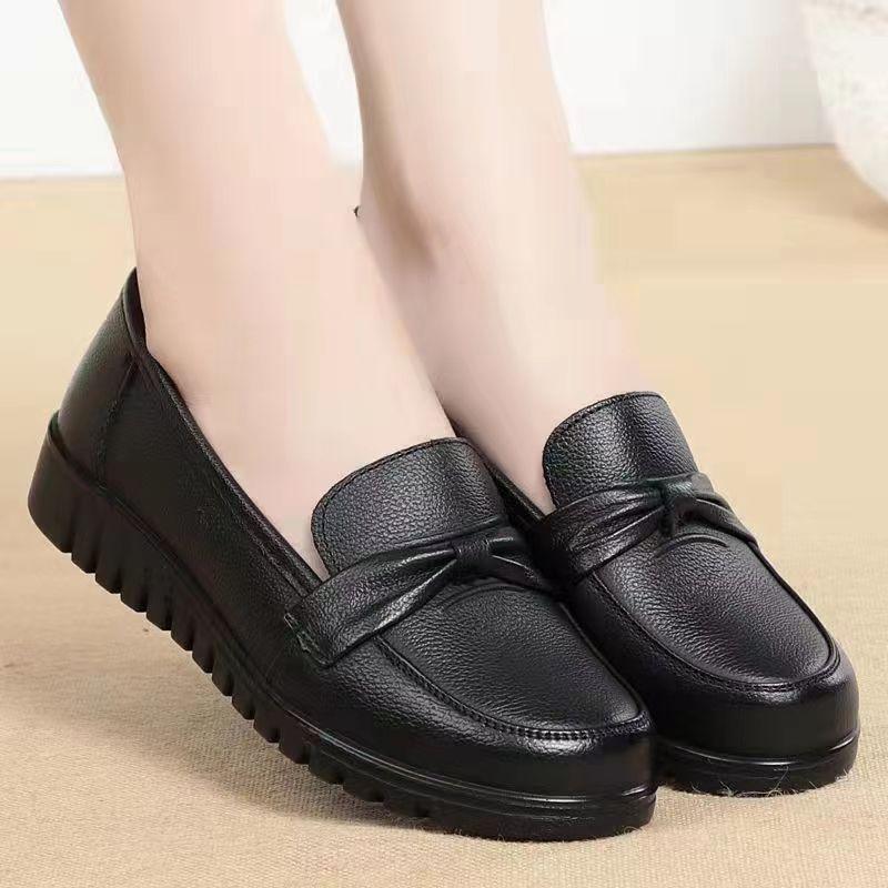

Женские мокасины с одной педалью, весна-осень 2025 г., круглые носки, плоская подошва, маленькие кожаные туфли, мягкая кожа, нескользящая подошва, большой размер для мам 40 чёрный