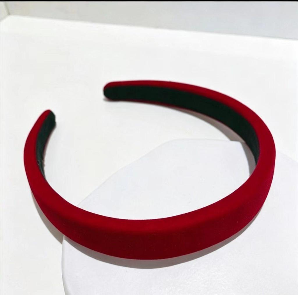 Velvet Sponge Headband for Girls: Wide-Brimmed Fashionable Headwear for Face Washing