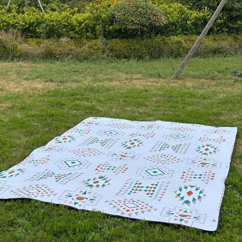 Tappetino da Esterno Impermeabile Spesso - per Picnic ad Ultrasuoni, Campeggio, Prato, Spiaggia e a Prova di Umidità